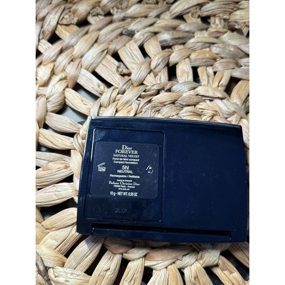 DIOR Forever Natural Velvet Transfer-Proof Compact Foundation/Shade 5N